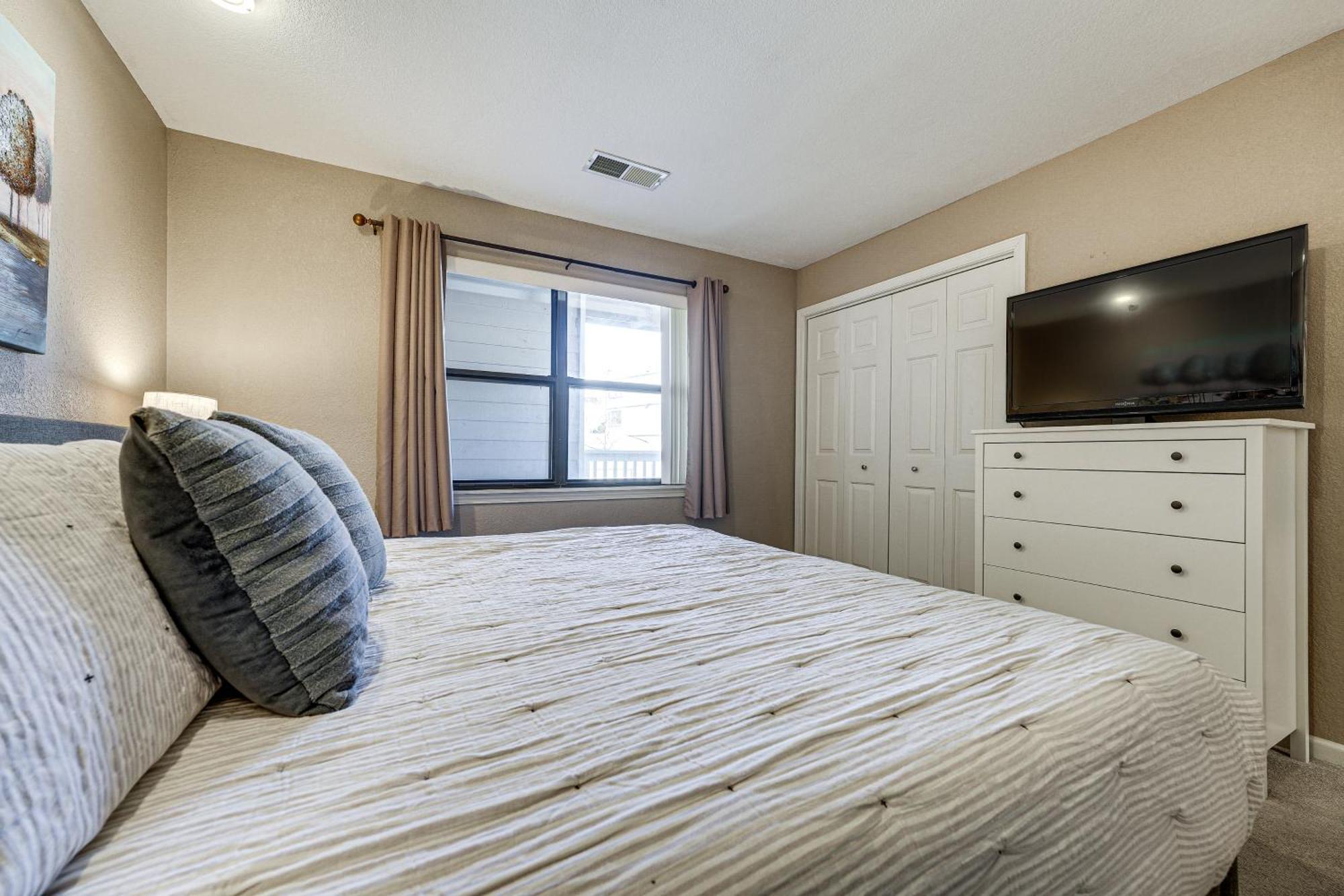 Lakefront Branson Penthouse With Resort Amenities! 외부 사진